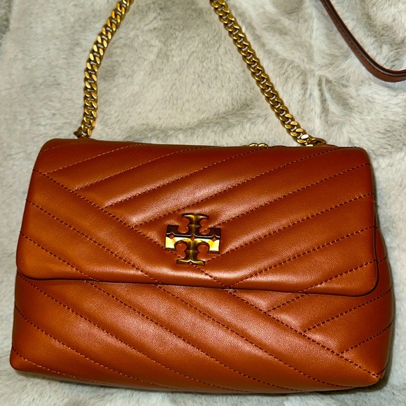 Tory Burch Handbags - Tory Burch Kira Chevron small convertible shoulder bag